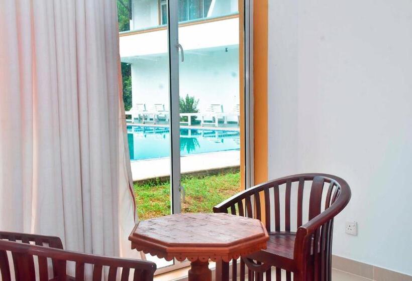 غرفة ديلوكس ثلاثية, Siyanco Holiday Resort