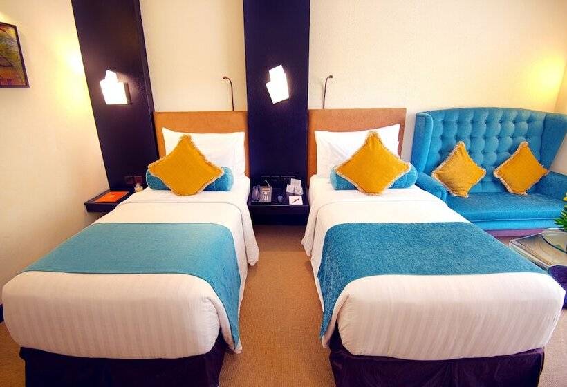 디럭스 룸, Sterlings Mac