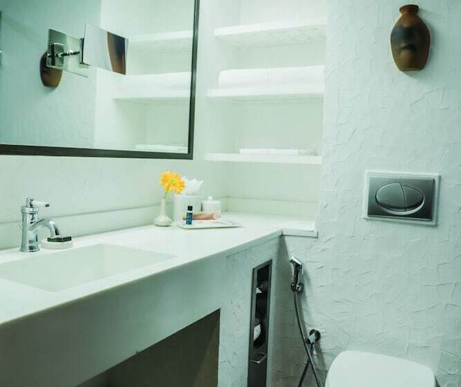 이그제큐티브 룸, Sterlings Mac