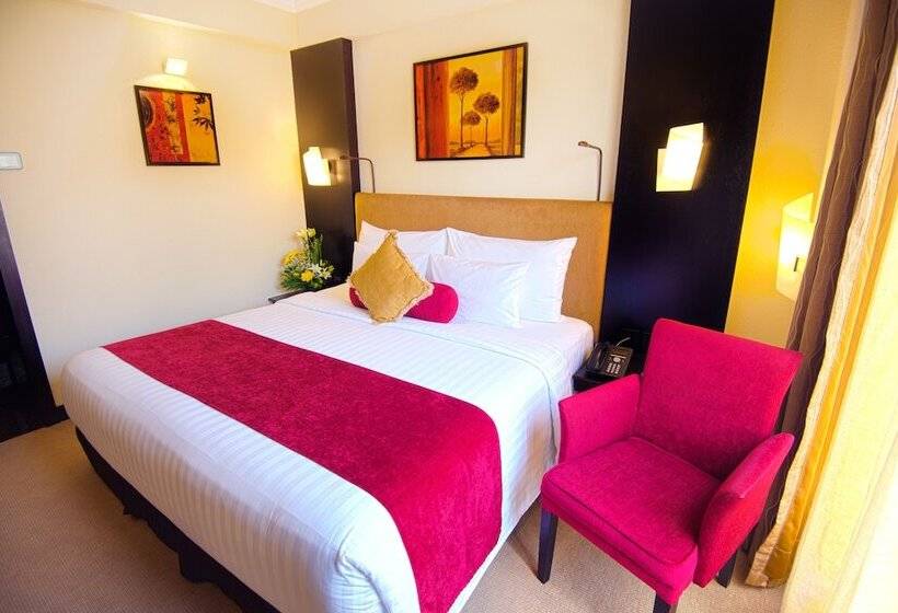 이그제큐티브 룸, Sterlings Mac