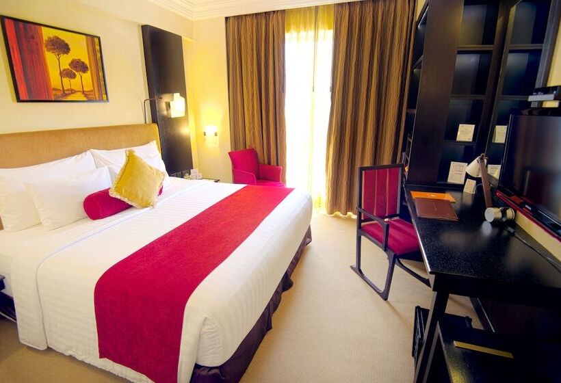 이그제큐티브 룸, Sterlings Mac