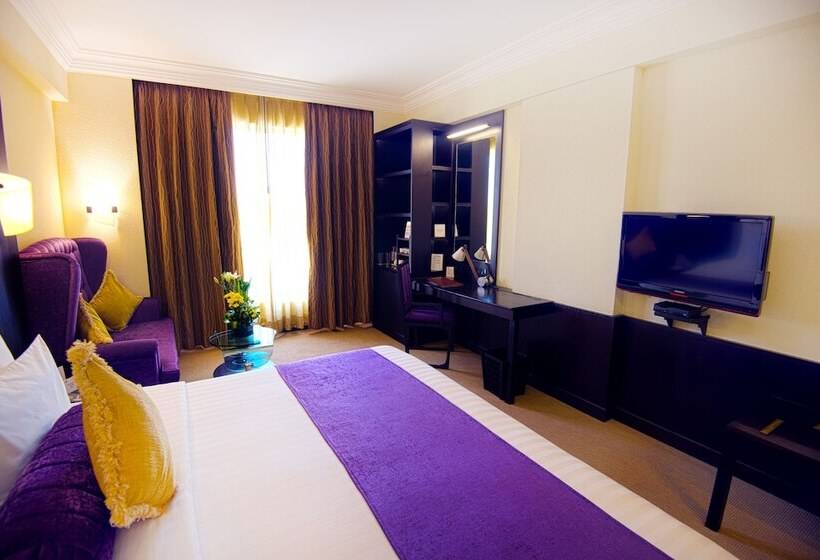 디럭스 룸, Sterlings Mac