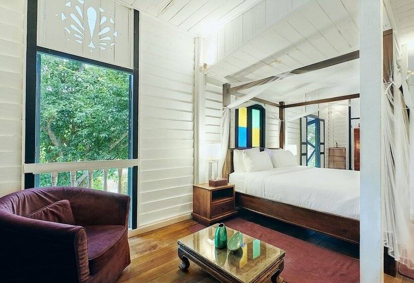 Люкс Deluxe 2 Спальни, Temple Tree Resort