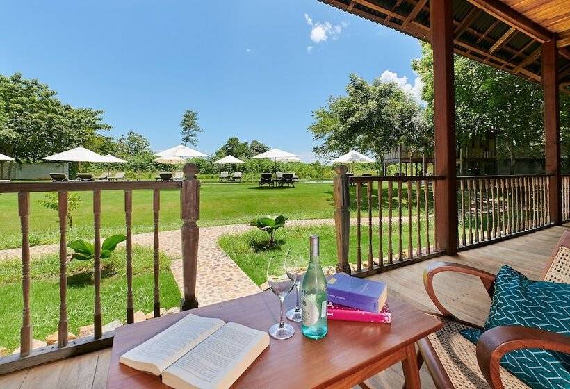 2 Bedroom Suite Pool View, Temple Tree Resort