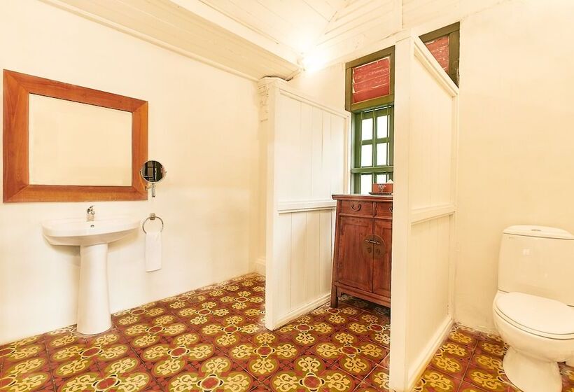 سوییت, Temple Tree Resort