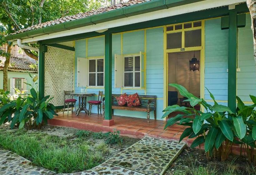 스위트, Temple Tree Resort