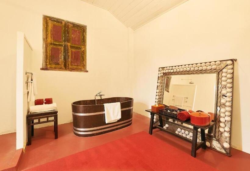 스위트, Temple Tree Resort