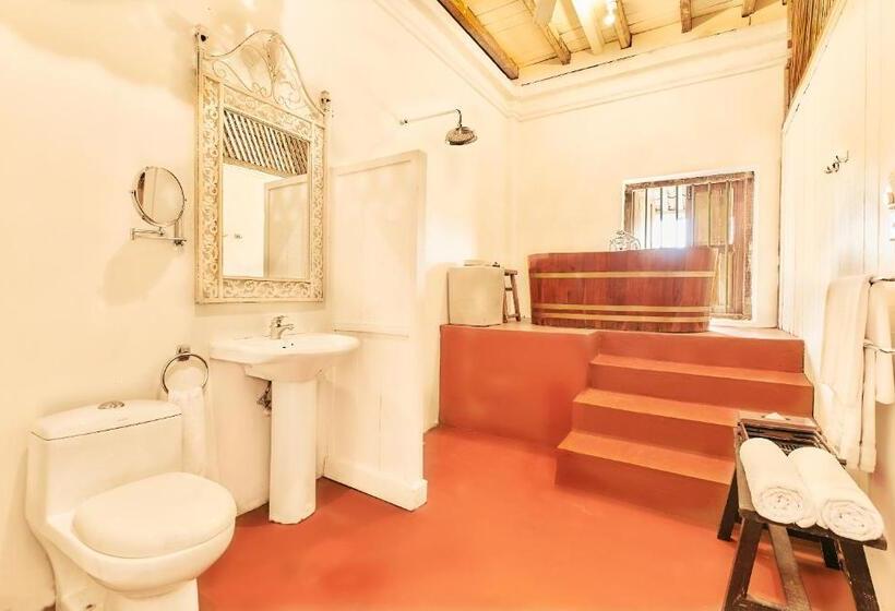 Люкс 2 Спальни, Temple Tree Resort