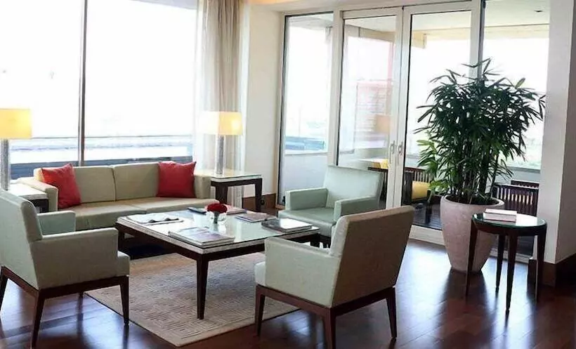 プレミアムスイート, The Oberoi  Gurgaon