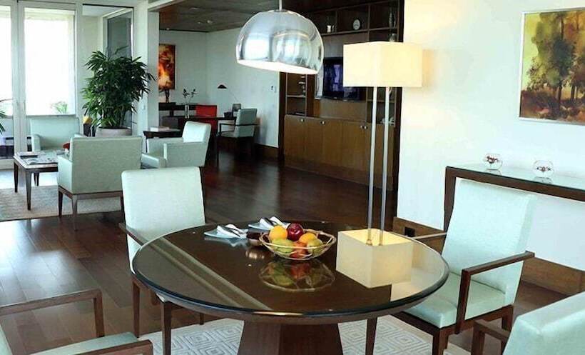 سوئیت پریمیوم, The Oberoi  Gurgaon