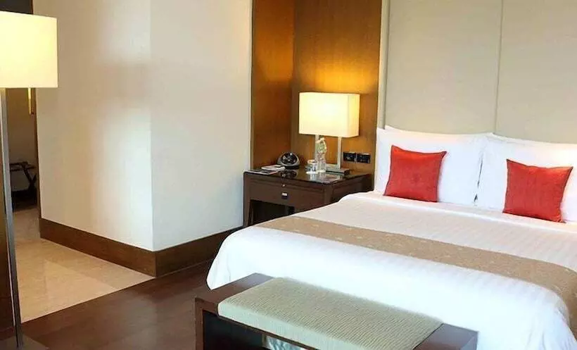 デラックススイート, The Oberoi  Gurgaon