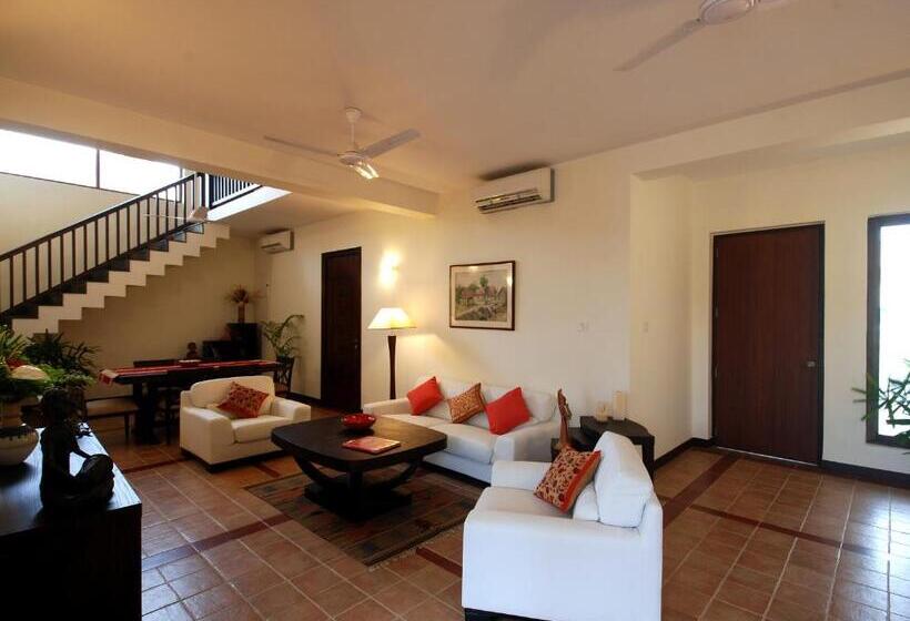 ویلای 3 خوابه, Vedic Village Spa Resort Kolkata