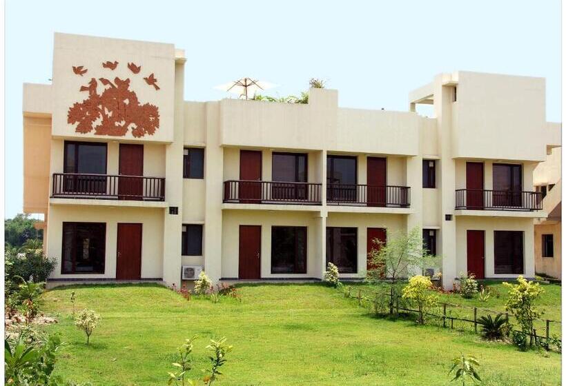 ویلای 3 خوابه, Vedic Village Spa Resort Kolkata