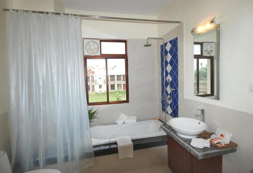 ویلای 2 خوابه, Vedic Village Spa Resort Kolkata