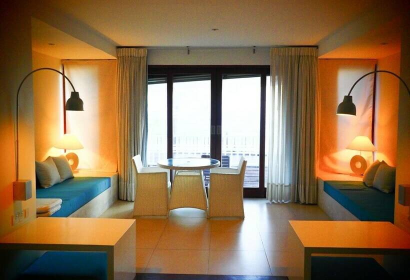 Люкс Повышенной Комфортности, Michelle Boutique Hotel