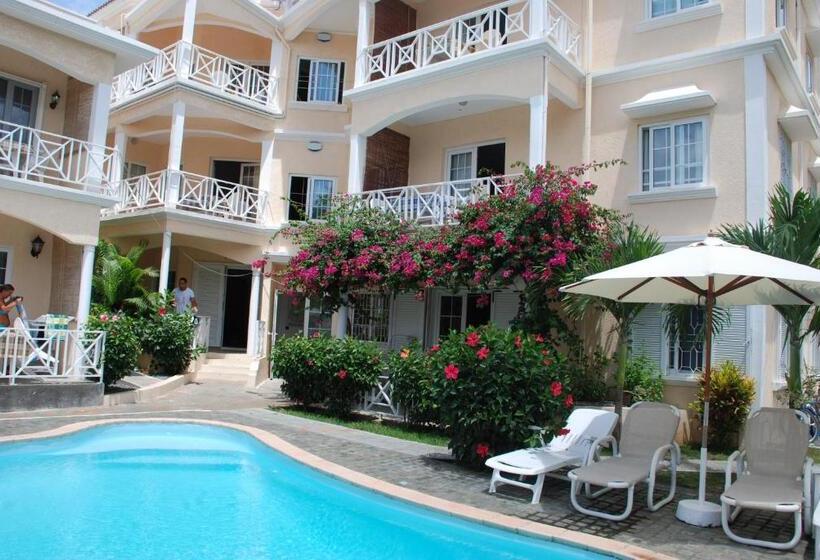 آپارتمان 1 خوابه با چشمانداز استخر, Residence Capri