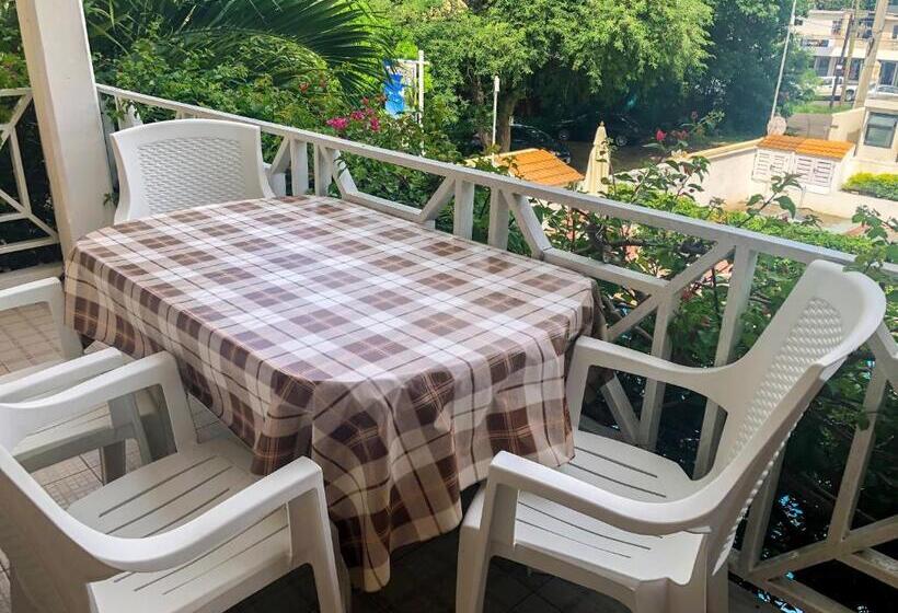 آپارتمان 1 خوابه با چشم‌انداز استخر, Residence Capri