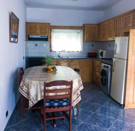 آپارتمان 1 خوابه, Residence Capri