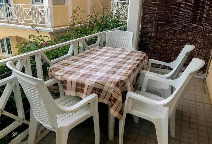 آپارتمان 1 خوابه با چشم‌انداز استخر, Residence Capri