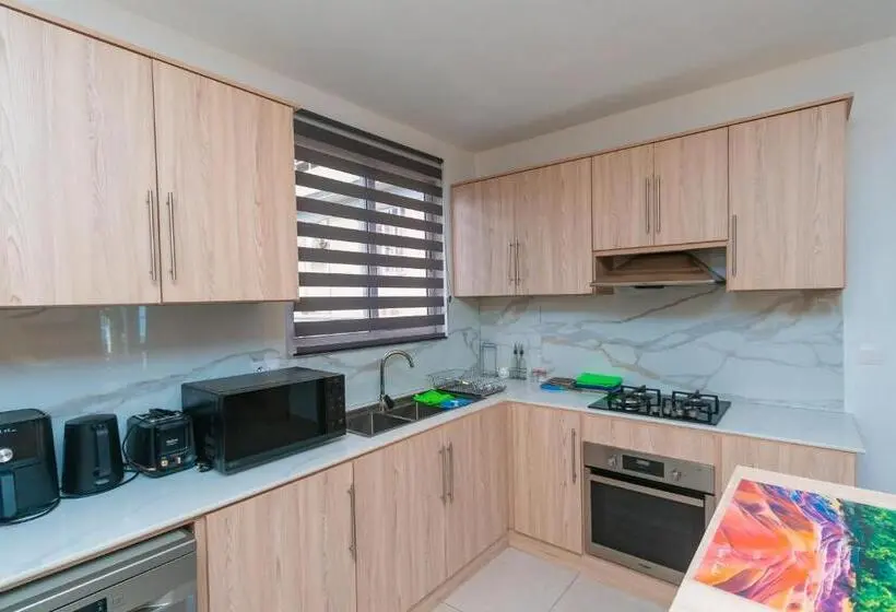 آپارتمان پریمیوم 1 خوابه, Residence Capri