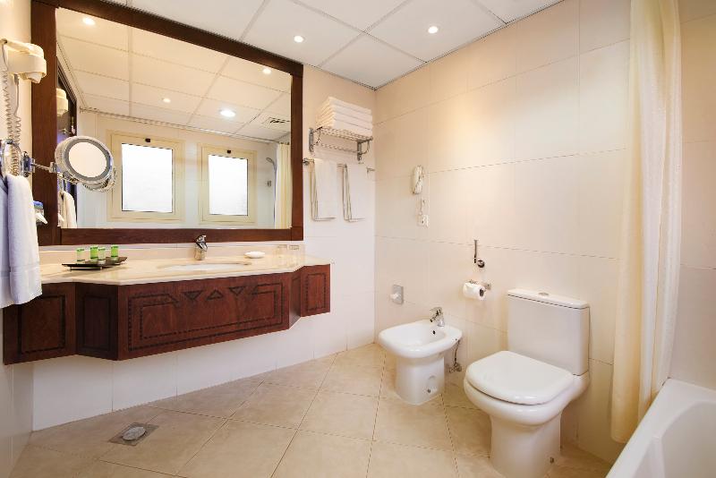 اتاق کلاسیک, Al Hamra Village