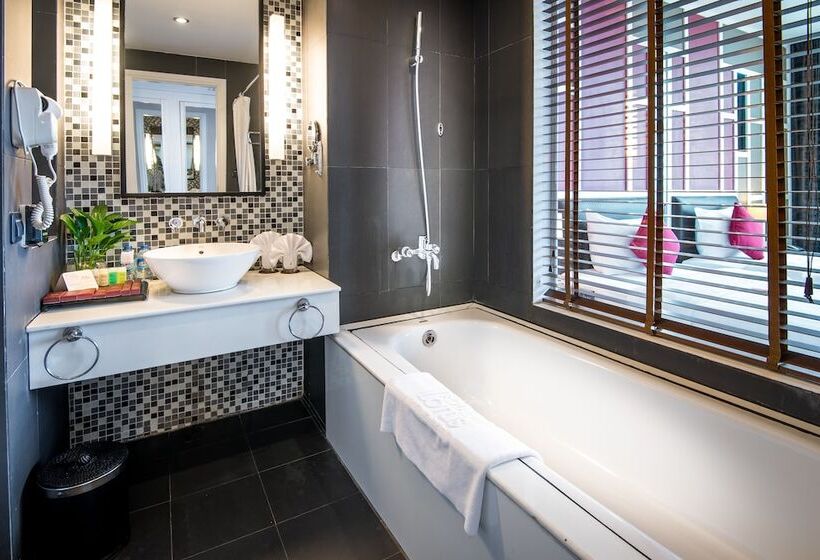 غرفة بريميوم, Royal Lotus Hotel Halong