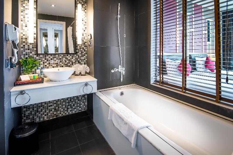 غرفة ديلوكس, Royal Lotus Hotel Halong