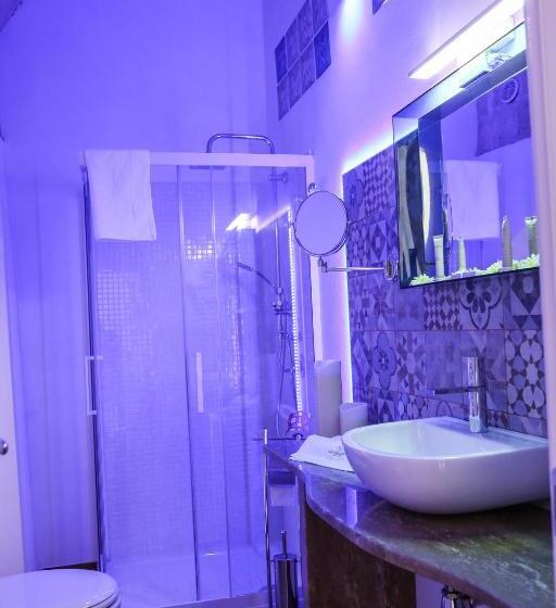 סוויטת ג'וניור עם מרפסת, The Bridge Suites