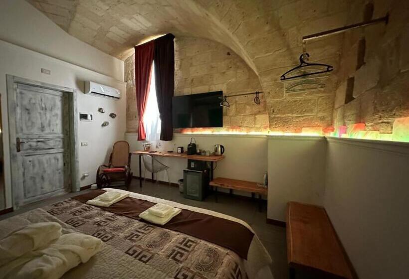 Люкс Deluxe Кровать Кинг, The Bridge Suites