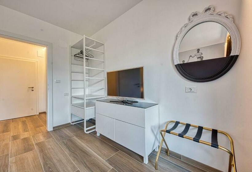 스탠다드 룸, Goldfinger + Suites