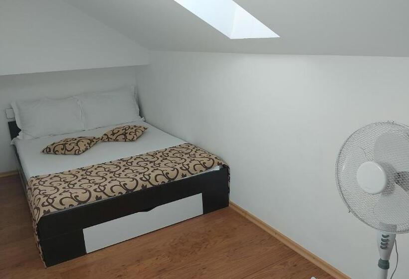 חדר סטנדרט חדר אמבטיה משותף, Ionela