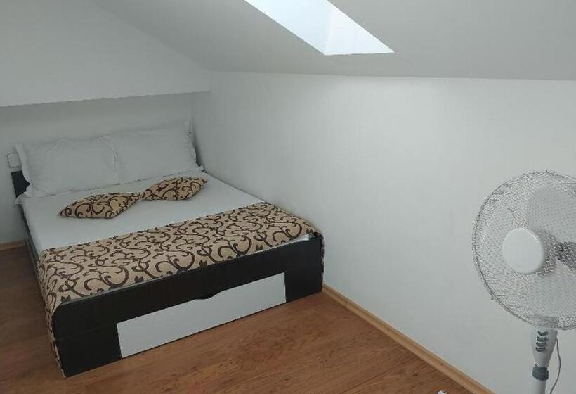 חדר סטנדרט חדר אמבטיה משותף, Ionela