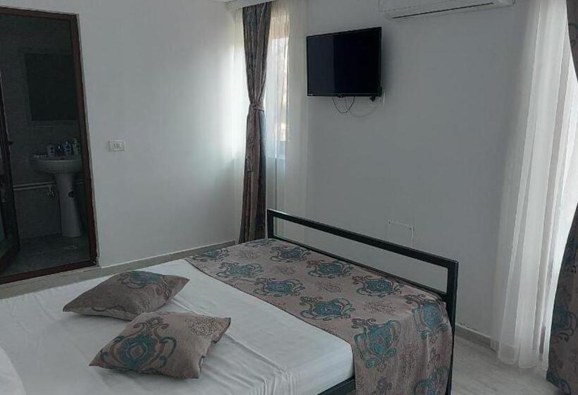 חדר סטנדרט, Ionela