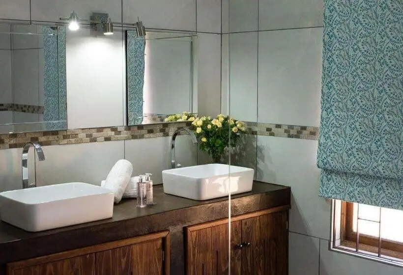 デラックスファミリールーム, The Graaff Reinet Suites