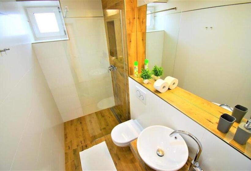 스탠다드 트리플 룸, Villa Vanilla