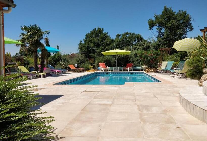 Люкс Кровать Кинг, Les Chênes Chez Jo Et Aimé