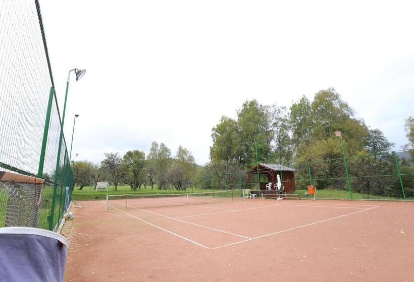 침실 1개 주택, Silver Tree