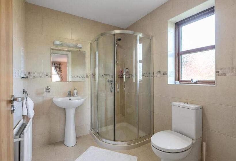 اتاق استاندارد, Tollyrose Country House