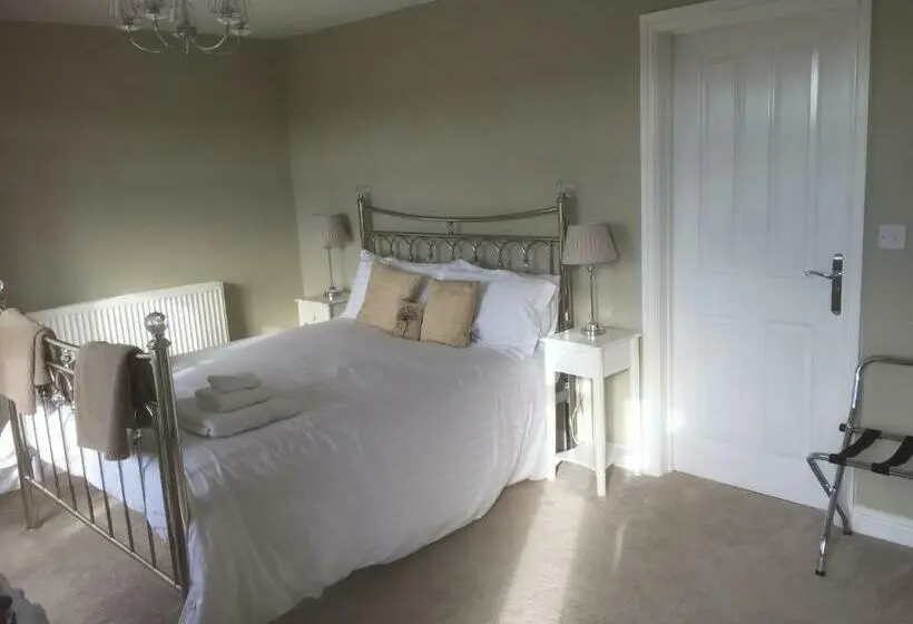 キングサイズベッドのスタンダードルーム, Marston Croft B&b