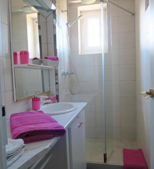 חדר סטנדרט נוף לבריכה, Carpe Diem