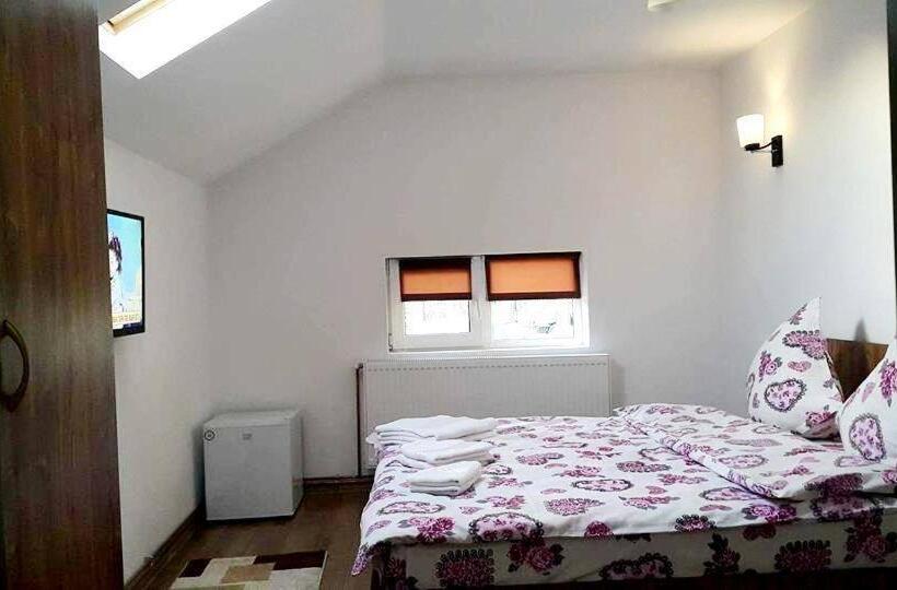 스탠다드 룸 킹사이즈 침대, Vila Perla Govorei