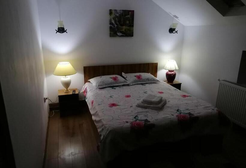 스탠다드 룸 킹사이즈 침대, Vila Perla Govorei