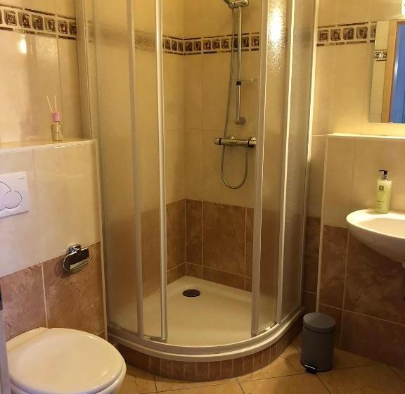 スタンダードルーム, Zum Postamt