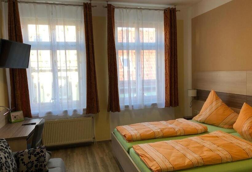 スタンダードルーム, Zum Postamt