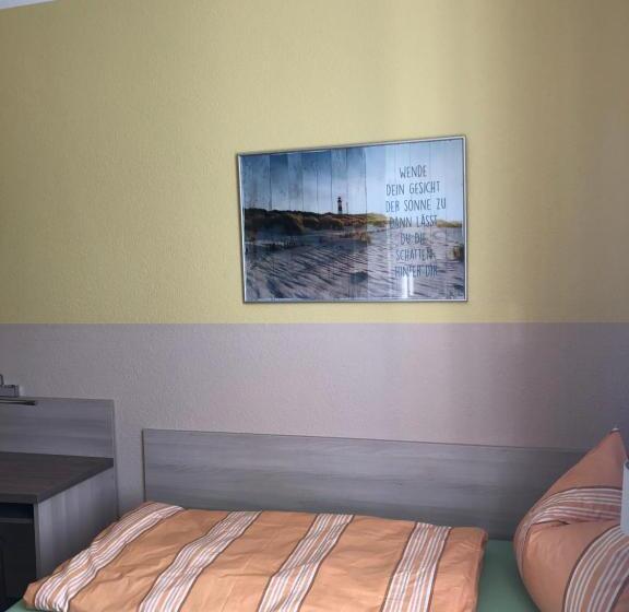 スタンダードシングルルーム, Zum Postamt