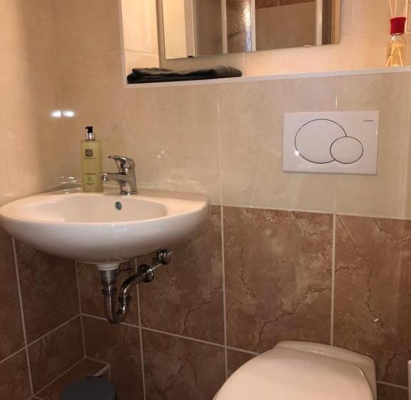 スタンダードシングルルーム, Zum Postamt