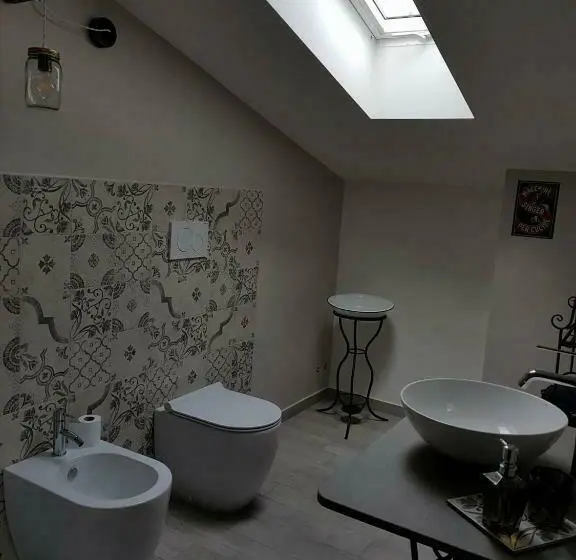 スタンダード4人部屋, B&b Books & Bikes