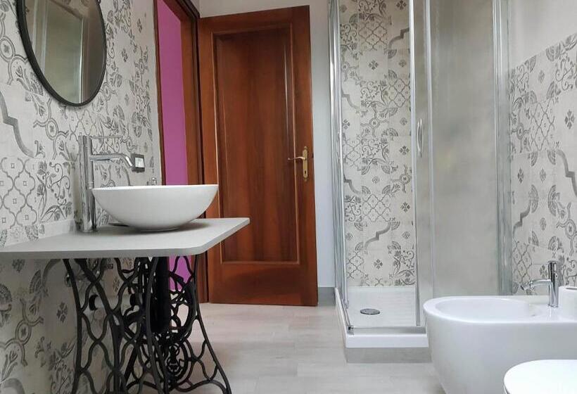 غرفة قياسية رباعية, B&b Books & Bikes