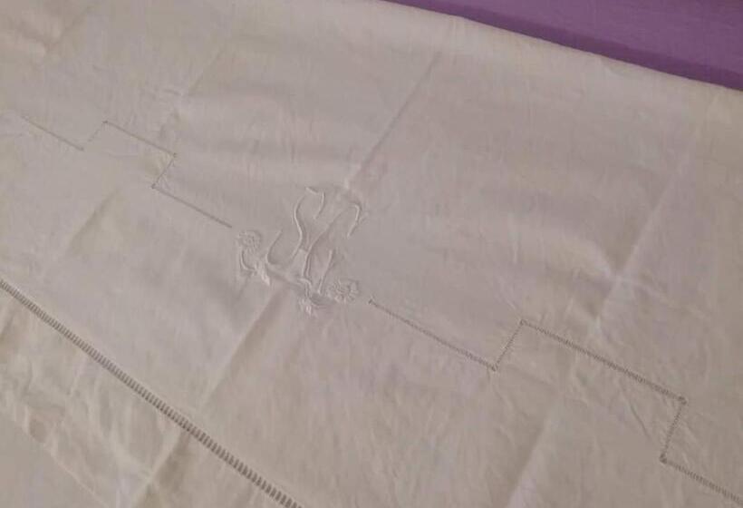 غرفة قياسية رباعية, B&b Books & Bikes