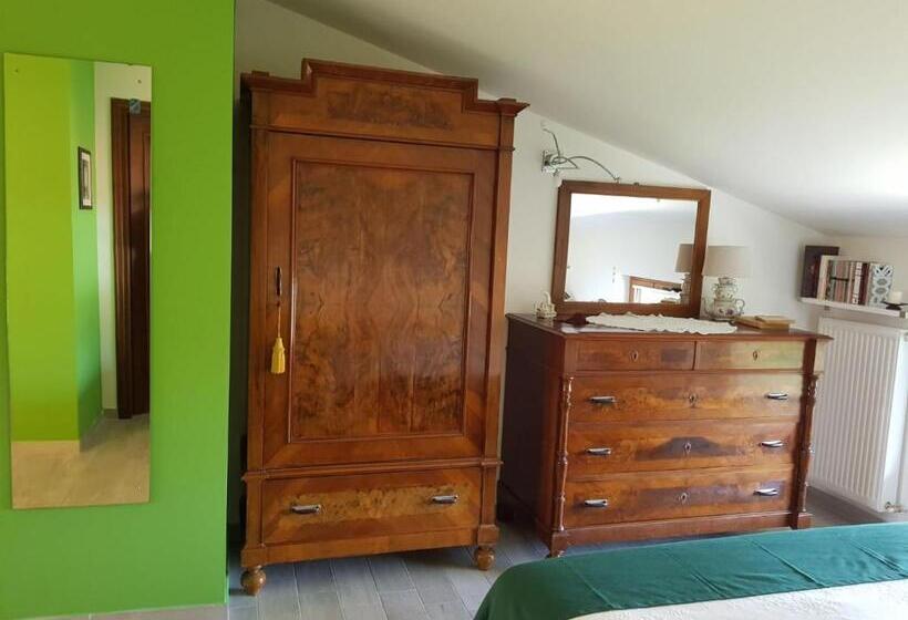 غرفة قياسية رباعية, B&b Books & Bikes